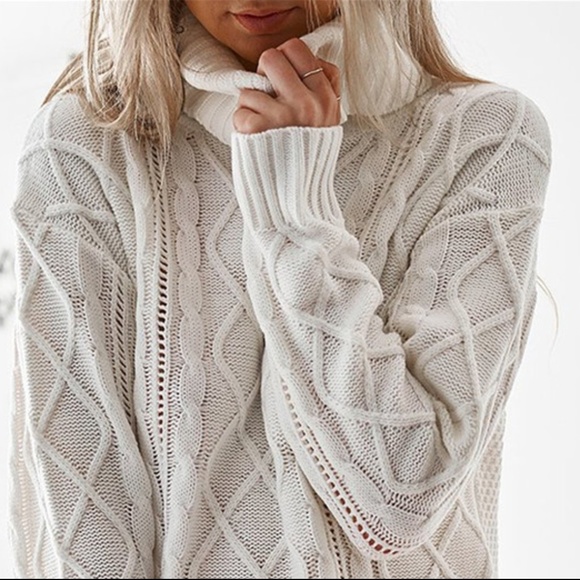 GILLY Long Chunky Turtleneck - Picture 4 of 8